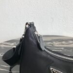 Replica Prada 1BH204 Prada Re-Edition 2005 Nylon Bag Black - Image 4