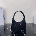 Replica Prada 1NE515 Re-Nylon Re-Edition 2000 mini-bag black red