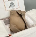 Replica Hermes H083591CK89 Hac a Dos GM backpack Trench coat gray - Image 3