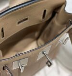 Replica Hermes H083591CK89 Hac a Dos GM backpack Trench coat gray - Image 10