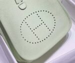 Replica Hermes H083435 Evelyne III 29 Shoulder Bag Silver Hardware Light Green - Image 5
