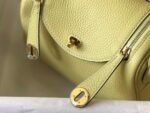 Replica Hermes H079086CK18 Lindy Mini Bag 19cm Semi-manual H231902 - Image 4