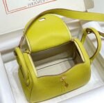 Replica Hermes H079086CK18 Lindy Mini Bag 19cm Semi-manual H231900 - Image 7