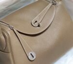 Replica Hermes H073428 Lindy Bag 26 30 H231958 - Image 12