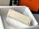 Replica Hermes Kelly Bag Hermes 19CM Epsom Shoulder Mini Bag Beige Silver buckle 20457 - Image 3