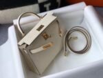 Replica Hermes Kelly Bag Hermes 19CM Epsom Shoulder Mini Bag Beige Gold buckle 20458 - Image 4