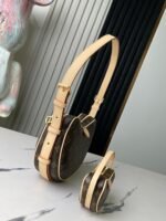 LOUIS VUITTON  M46828 - Image 4