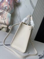 Louis Vuitton / LV Onthego M45653 size:25*19*11.5cm - Image 4