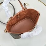 LOUIS VUITTON - Image 9