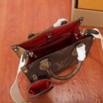 LOUIS VUITTON - Image 5