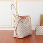 LOUIS VUITTON - Image 2