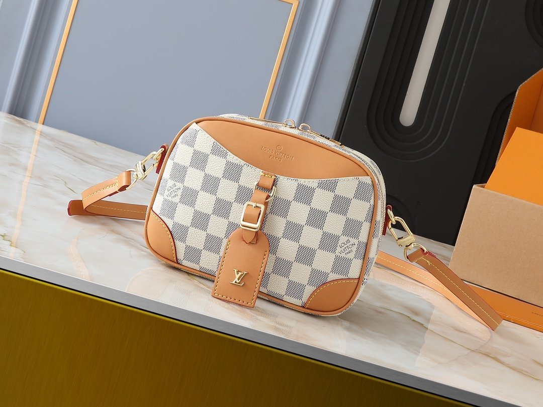 wsxc1742816954117_0.jpg LOUIS VUITTON - Image 1