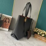 LOUIS VUITTON - Image 2