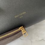 LOUIS VUITTON - Image 7