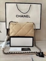CHANEL - Image 3