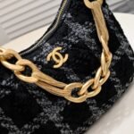 CHANEL - Image 6