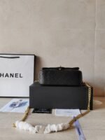 CHANEL - Image 4