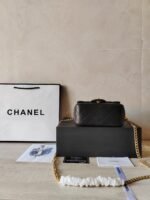 CHANEL - Image 4