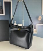 Balenciaga - Image 2