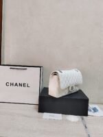 CHANEL - Image 2