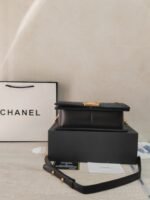 CHANEL - Image 4