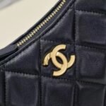 CHANEL - Image 7