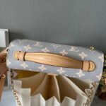 LOUIS VUITTON - Image 5