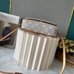 LOUIS VUITTON - Image 6