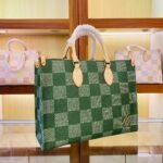 LOUIS VUITTON - Image 3