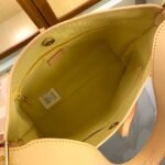 LOUIS VUITTON - Image 8