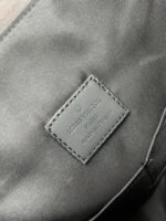 LOUIS VUITTON - Image 9