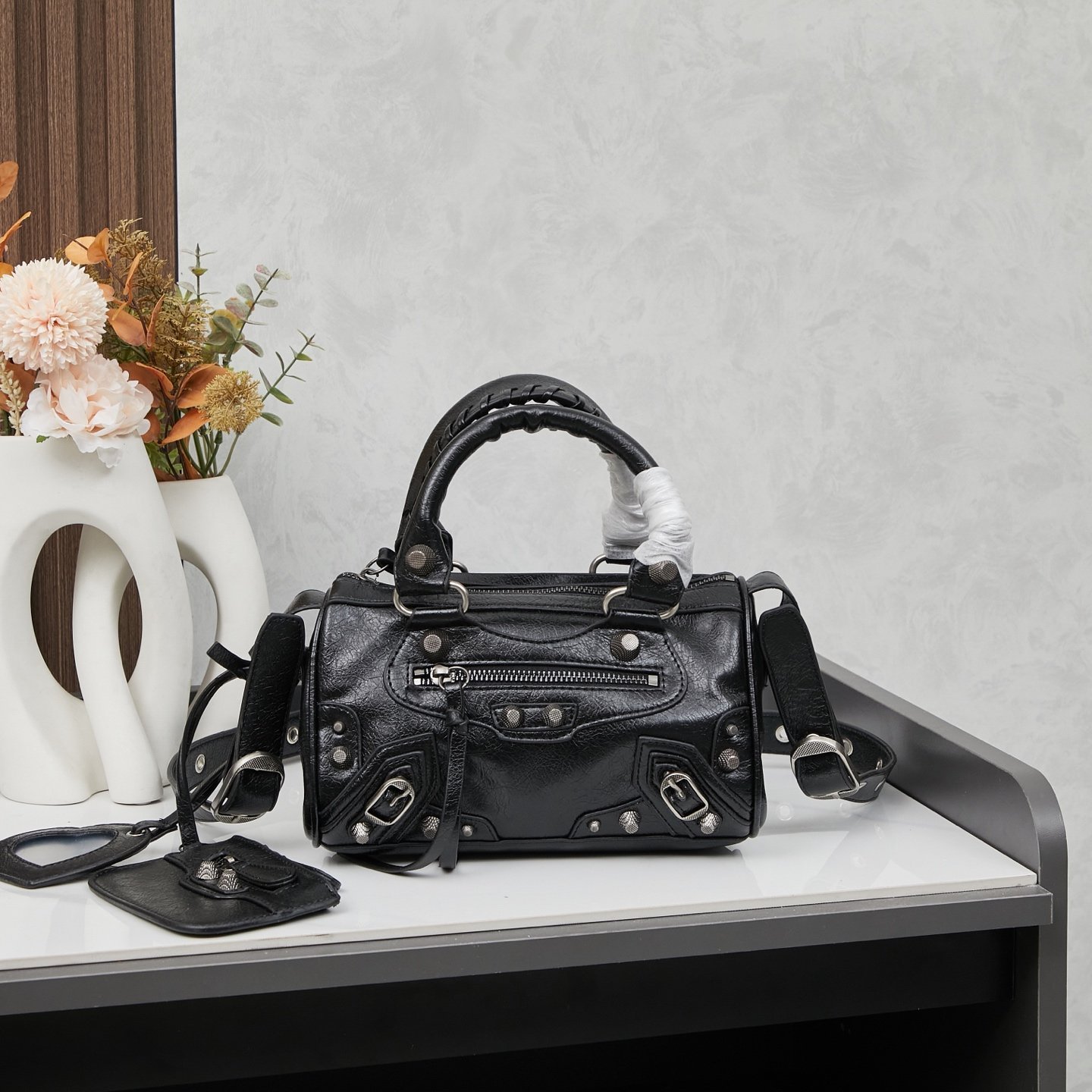 wsxc1743100534589_0.jpg Balenciaga - Image 1