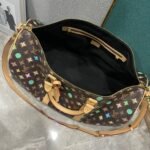 LOUIS VUITTON - Image 8