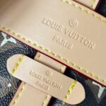 LOUIS VUITTON - Image 8