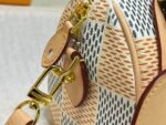 LOUIS VUITTON - Image 5