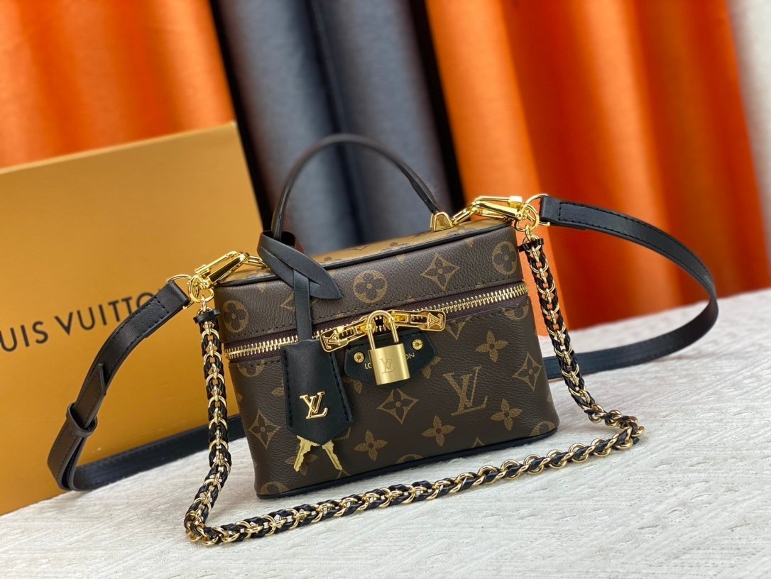 wsxc1743175342081_0.jpg LOUIS VUITTON - Image 1